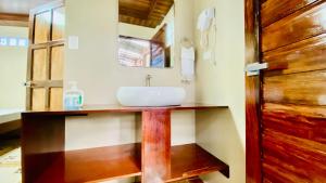 LADY GHAGHA ROOM RENTALs