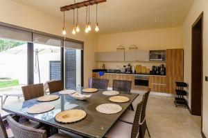 New! Gorgeous Tulum luxury villa with 2 pools