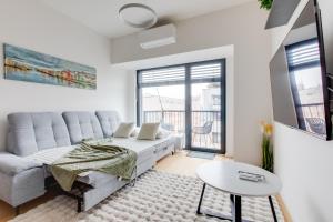 Holešovice Retreat, Balcony, Air-Con and Secure Parking