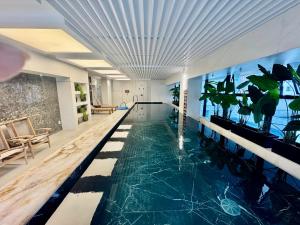 Apartamento 3 dormitórios quadra da praia