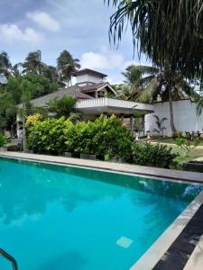 Rosanuka Beach Villa