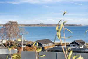 Seaview Cottage With Sauna Near The Beach