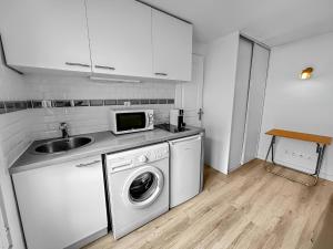 Tessier - LB - Parisian life for 2 pers