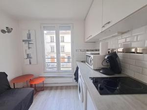 Tessier - LB - Parisian life for 2 pers