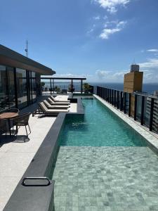 Loft de Luxo com Vista Mar Piscina Rofftop Academia Garagem no Corredor da Vitoria