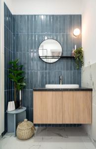 Contemporary Aparthotel 2-BR Flats Near Old Town Quiet & Serene