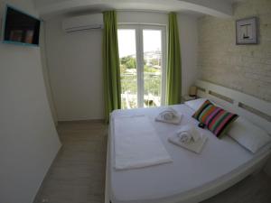 Zara Comfortable Holiday Residence
