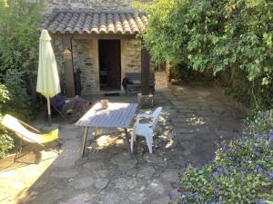 Cabin in Peyremale with swimming pool