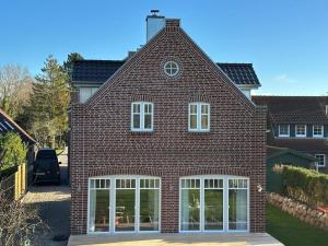 The Linnebargs, House 4