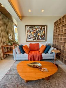 Loft de Luxo com Vista Mar Piscina Rofftop Academia Garagem no Corredor da Vitoria