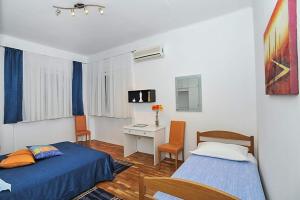 Apartments by the sea Poljana, Ugljan - 24970