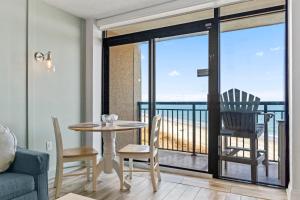 Ocean Front at Beach Cove