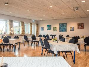 4 person holiday home in Højer