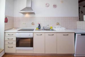 Apartments with parking space Bonic, Losinj - 23056