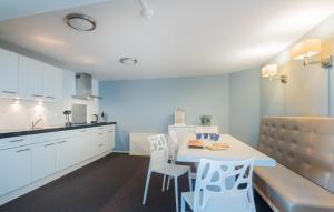 Gorgeous Apartment In Schiermonnikoog