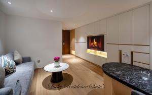 McGallery Art - Lucky Residence Suites & Apartments