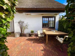 Rural idyll under thatched roof