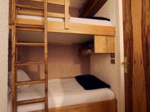 Courchevel 1850 : 2 pièces cosy avec accès pistes et parking - FR-1-575-248