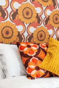 Spacious 2-Bedroom Apartment in Brighton Walk to Beach