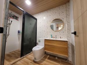 The wide pool villa trat