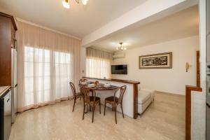 3 bedroom flat central, beach, walking streets