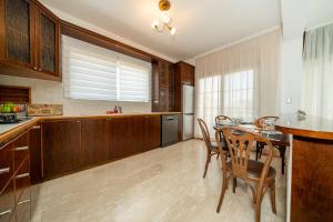 3 bedroom flat central, beach, walking streets