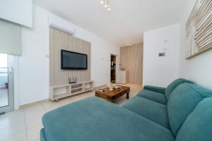 Seafront central 1 bedroom flat