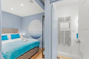 Coastal Breeze with Seaview By My Getaways