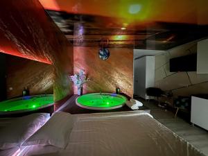 MATTEO room by 50 shades