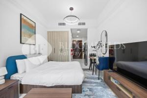 Bloomfields Stunning STU The Gate Masdar