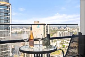 SouthBank SkyView L41 2B1B with Carpark, Pool, Gym, 24X7 Concierge, Security