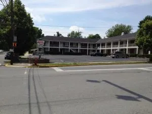 Motel Town House - Frostburg