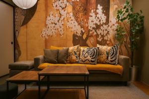 Nagomi Art Osaka - Quiet 70sqm Two-Story Home Perfect for Osaka Trips -