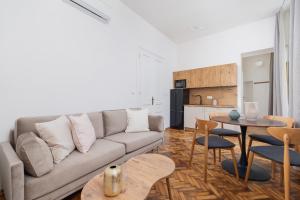 Apartment with the balcony - Augustiańska 1