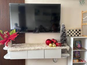 Dainty Den LF508 - Comfy & Chic Home beside Enchanted Kingdom