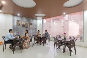 FabHotel US Inn - Nr Sarnath Museum