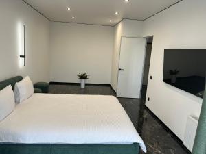 Сучасні апартаменти в новому ЖК Great House,район автовокзалу,центр,поруч обласна лікарня,парковка,автономне опалення,два окремі місця