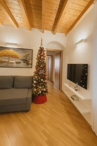 Stella Apartment Center Self Check-in