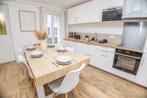 Dreamland House - Near Disney