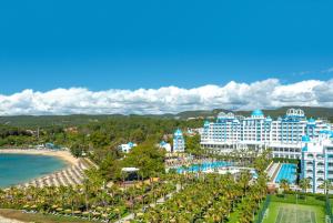 Rubi Platinum Spa Resort & Suites