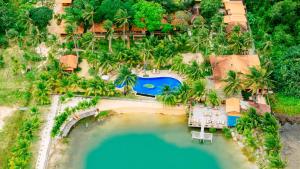 Mango Beach Resort