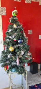 LE BARCARES Logement pour 6 personnes à 15 mns à pied du village de Noël - Alojamiento para 6 personas, a 15 minutos a pie del pueblo navideño