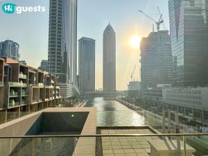 HiGuests - High Rise Studio Haven in Business Bay