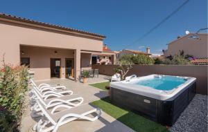 Stunning Home In Vodnjan With Wifi