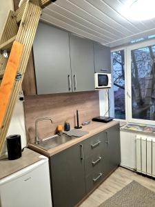 Loft bed central studio