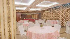Alpina Hotels & Suites