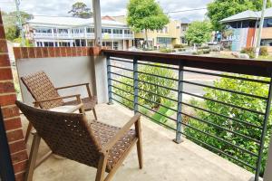 Three Seven Six - Walk to Cafés - Family Friendly