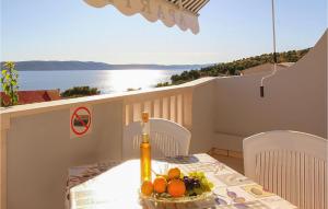 1 Bedroom Cozy Apartment In Zivogosce