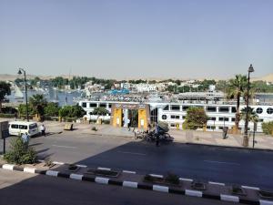 Nile SE Felucca nile cruise private tour