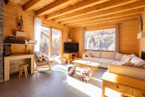 Chalet La Tanière 14 Pers - piscine chauffée et sauna - Vars Saint Marcellin